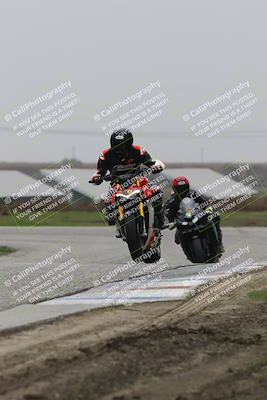 media/Nov-29-2025-TrackDaz (Sat) [[10ae2d9bce]]/A Group/Session 4 (Wheelie Bump)/